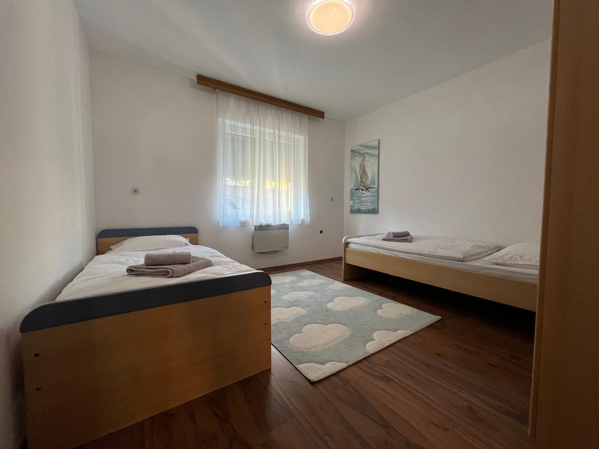 Apartment Lucija "Pet Friendly" Crikvenica Bagian luar foto